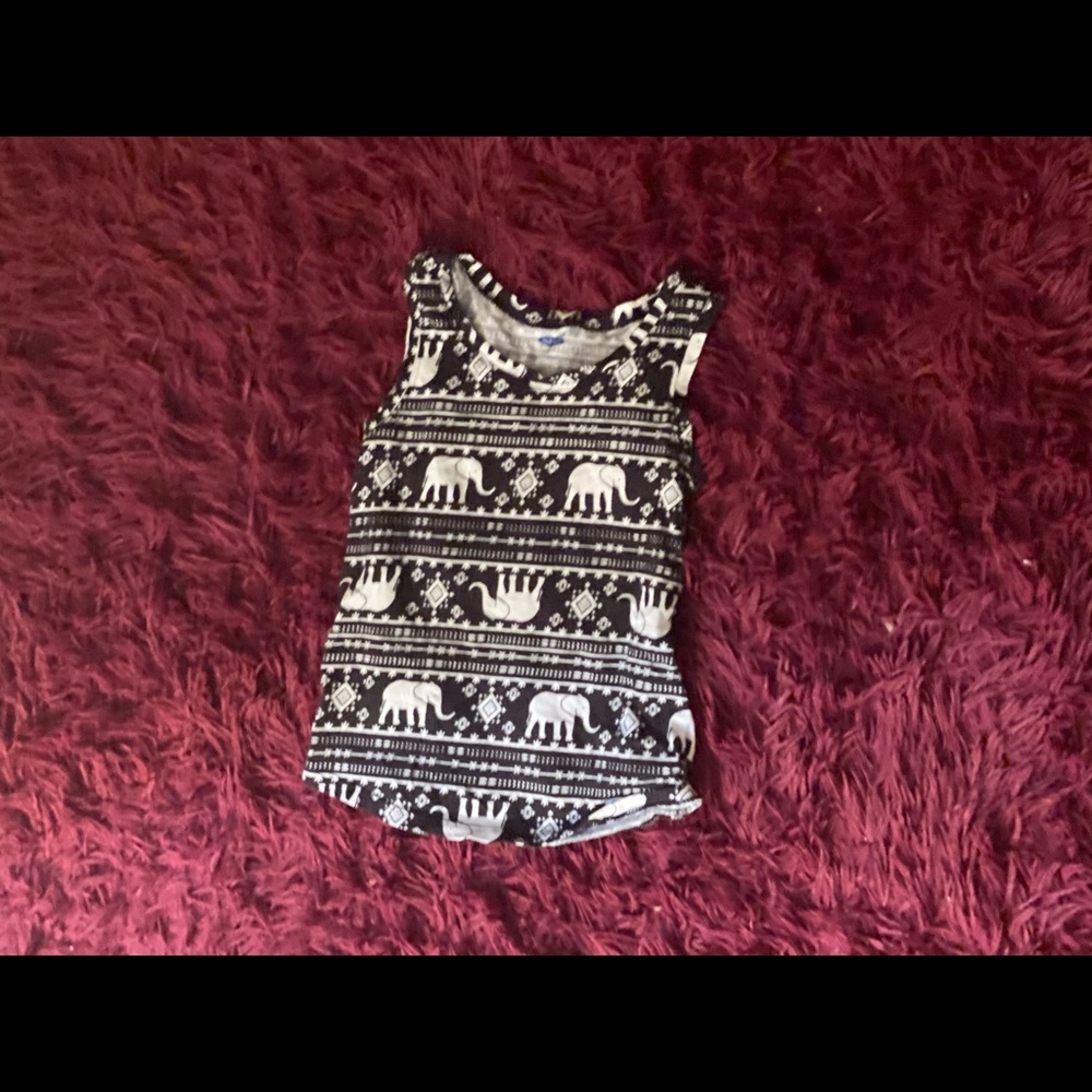 Black and white shirt with Elephants